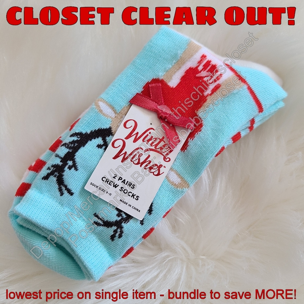 ❤️[[CLOSET CLEAR OUT! LOWEST PRICE!]] NWT Blue/White/Red Striped Winter Socks
